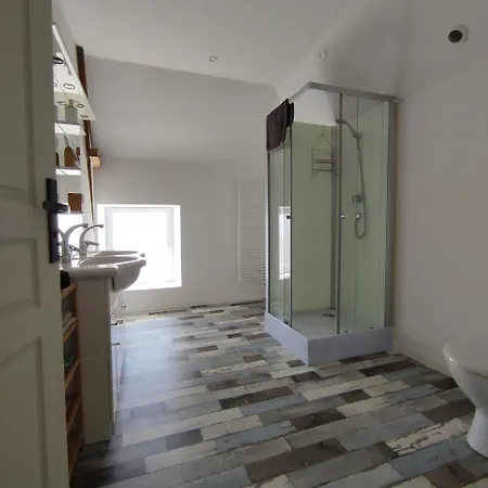 Daire Au Temps Des Ciseaux *